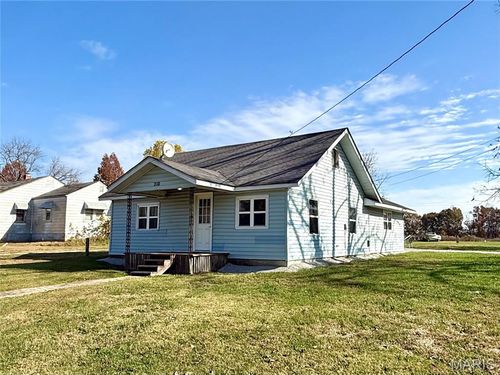 210 Dorsey St, Licking, MO, 65542-9838 | Card Image