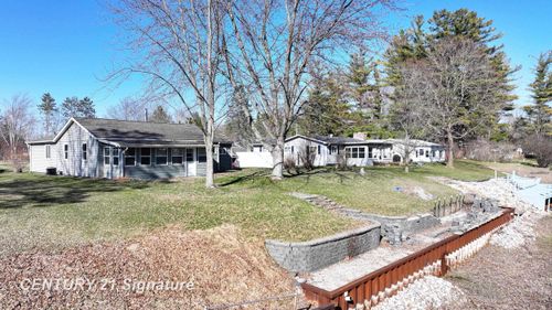1202 Janice Ln, Beaverton, MI, 48612-8844 | Card Image