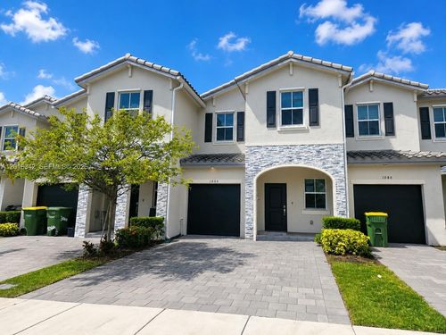 1050 Se 26th Ter, Homestead, FL, 33035 | Card Image