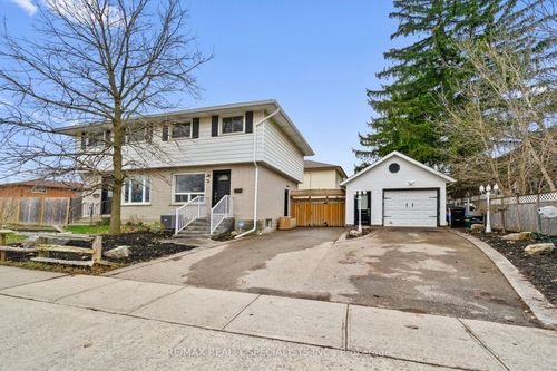 4 Gail Street, Cambridge, ON, N1R4M2 | Card Image