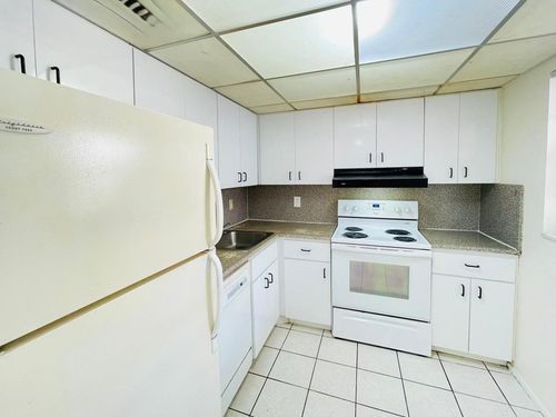 apt-518-15600 Nw 7th Ave, Miami, FL, 33169-6227 | Card Image