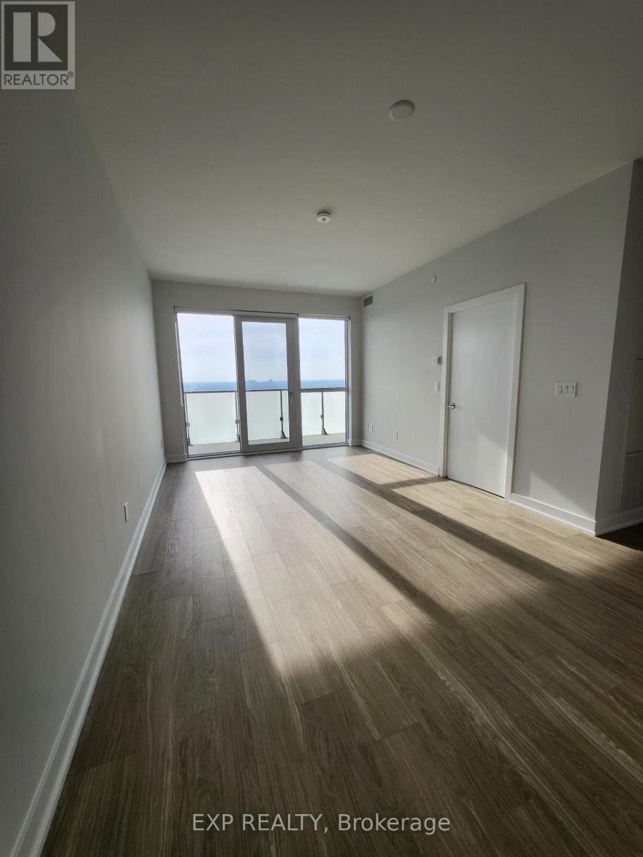 Residential Lease in Mississauga (City Centre)