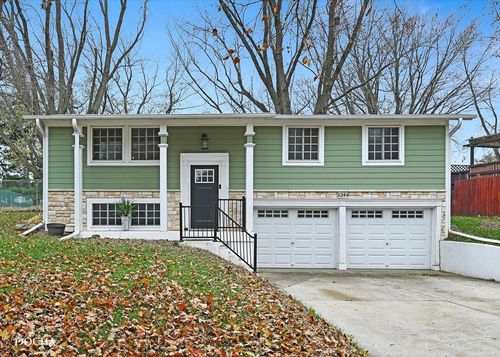 1244 Lakewood Dr, Somonauk, IL, 60552-9643 | Card Image