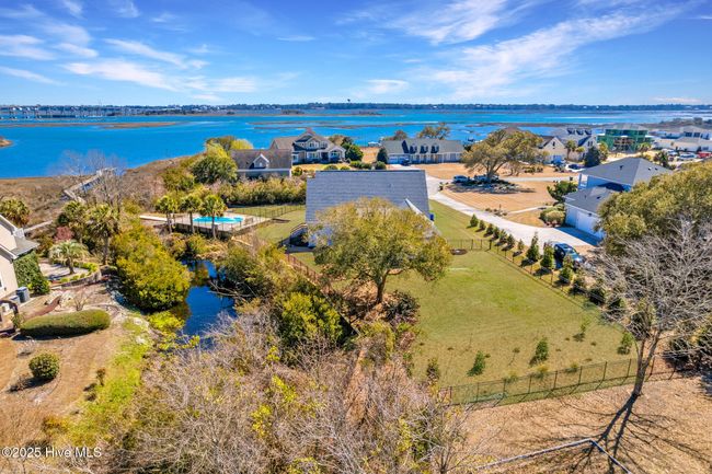 111 Magens Ct E, House other with 4 bedrooms, 4 bathrooms and 2 parking in Cedar Point NC | Image 70