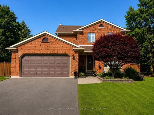 28 Dixon Cres, Welland, ON, L3C6P4 | Card Image