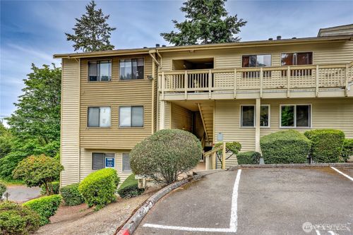l202-1700 W Sunn Fjord Ln, Bremerton, WA, 98312-5939 | Card Image