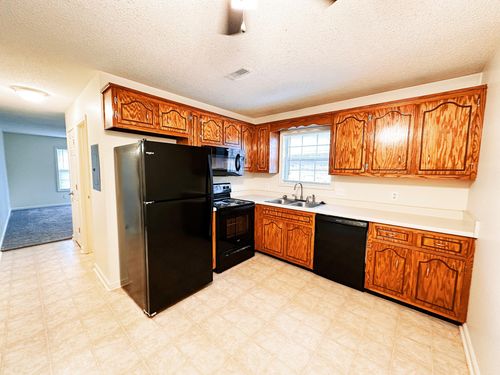 apt-c-116 Ballygar St, Clarksville, TN, 37043-2806 | Card Image
