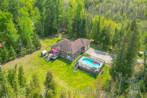 2186 Clyde Lake Rd, Lanark, ON, K0G1K0 | Card Image