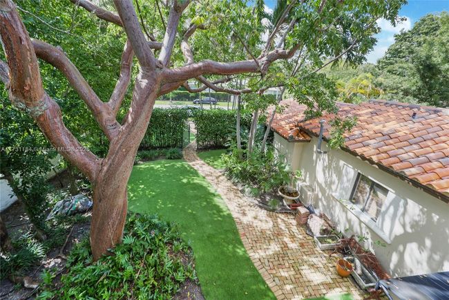 6121 Lagorce Dr, House other with 4 bedrooms, 2 bathrooms and null parking in Miami Beach FL | Image 27