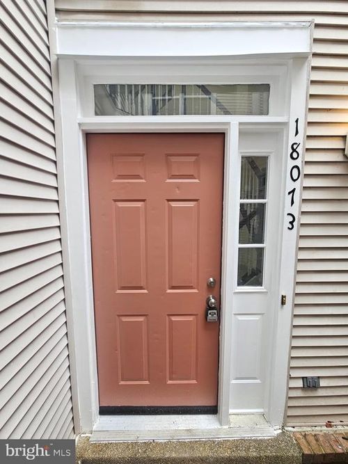 18073 Royal Bonnet Cir, MONTGOMERY VILLAGE, MD, 20886-0443 | Card Image