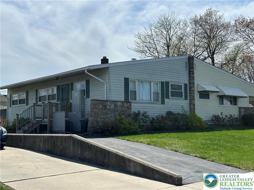 1538 Jill Street, Bethlehem City, PA, 18017 | Card Image