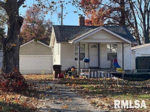 2233 S 12th St, Springfield, IL, 62703-3603 | Card Image