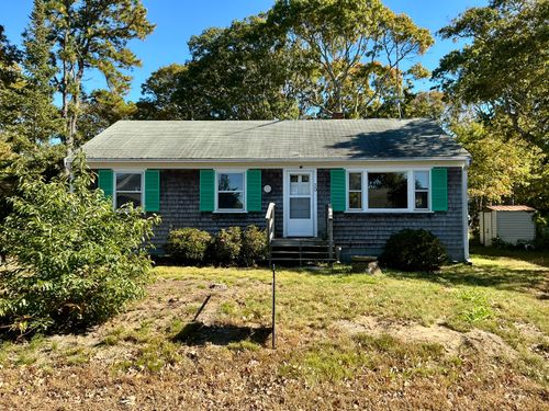 39 Bayview Road, Mashpee, MA, 02649 | Card Image