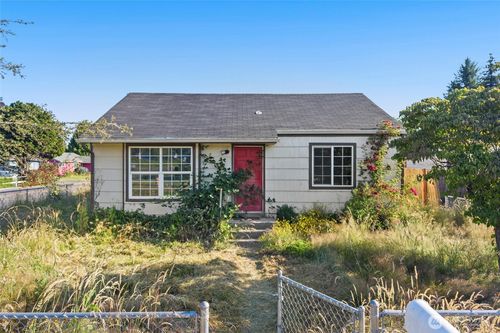 3176 Florida St, LONGVIEW, WA, 98632-2750 | Card Image
