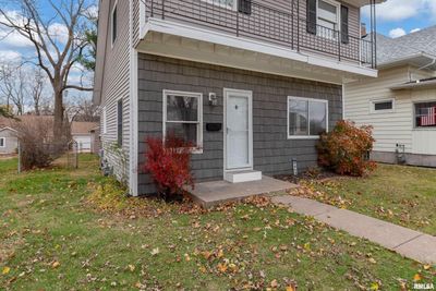 2453 32 Nd Street, House other with 2 bedrooms, 1 bathrooms and null parking in Moline IL | Image 2