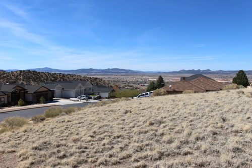 1380 Knoll St, Cedar City, UT, 84721-6882 | Card Image