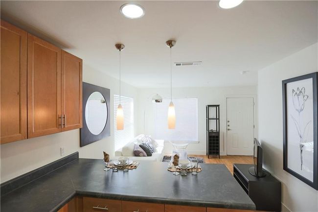 APT-123 - 711 W 32 Nd St, Condo with 1 bedrooms, 1 bathrooms and 2 parking in Austin TX | Image 7