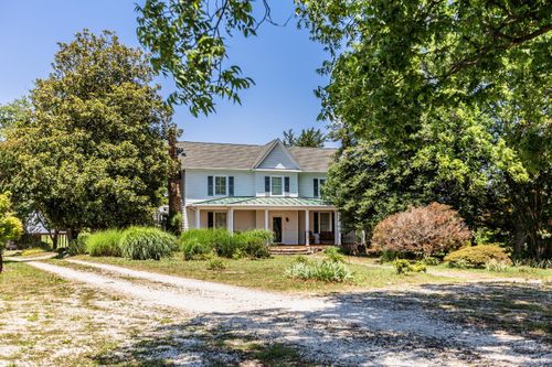 7655 Hat Creek Rd, Brookneal, VA, 24528-2527 | Card Image