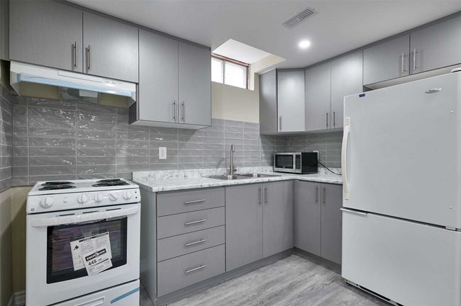 10 Adams Dr, House other with 3 bedrooms, 4 bathrooms and 8 parking in Ajax ON | Image 29