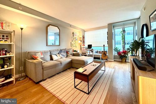 apt-509-1101 3rd St Sw, WASHINGTON, DC, 20024-4427 | Card Image