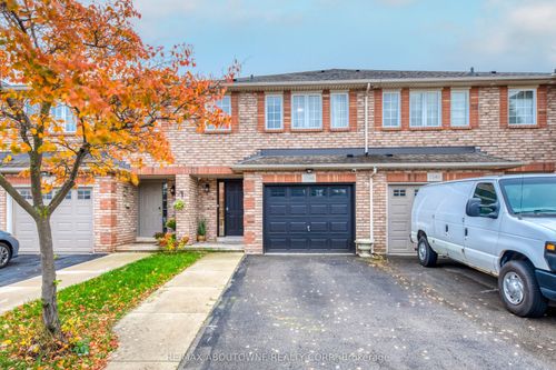 2246 Fairbairn Crt, Oakville, ON, L6M4R2 | Card Image
