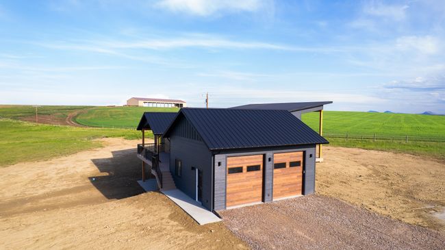 406 2 Nd Rd Sw, House other with 5 bedrooms, 3 bathrooms and null parking in Fairfield MT | Image 15