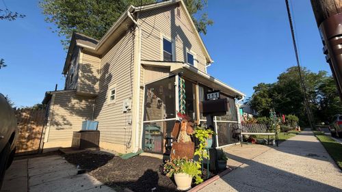 111 S King St, MAGNOLIA, NJ, 08049-1034 | Card Image
