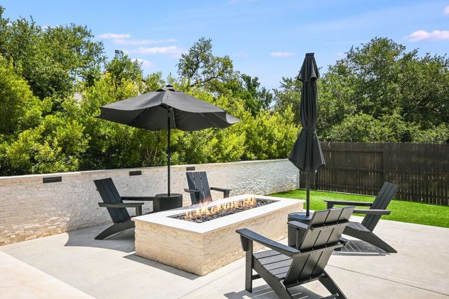 206 Bridge Water Loop, House other with 4 bedrooms, 4 bathrooms and 4 parking in Dripping Springs TX | Image 4