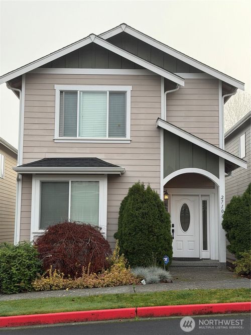 27106 105th Ave Se, Kent, WA, 98030-7063 | Card Image