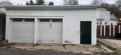 38 Reese Way, Phillipsburg, NJ, 08865-2811 | Card Image