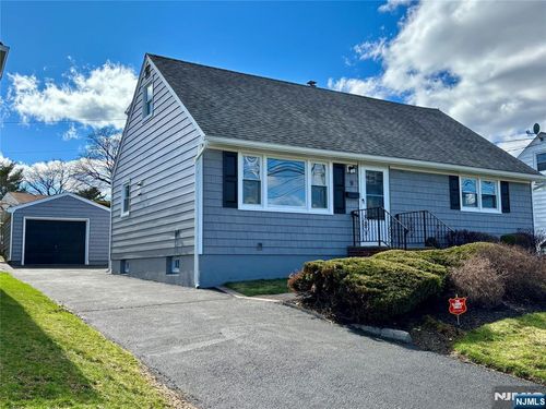 9 Joan Pl, Clifton, NJ, 07012-1371 | Card Image