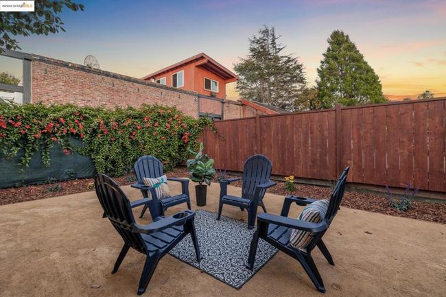 1092 Dwight Way, House other with 2 bedrooms, 2 bathrooms and 1 parking in Berkeley CA | Image 33