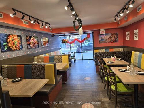 810 Bloor St W, Toronto, ON, M6G1L9 | Card Image