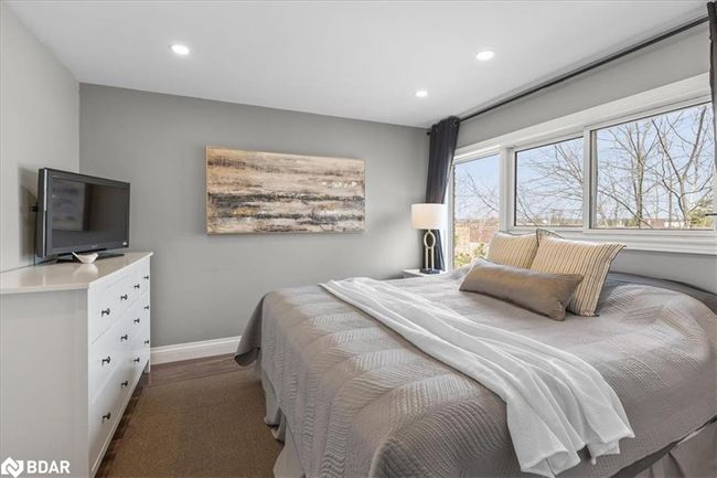 16 - 661 Childs Dr, Townhouse with 4 bedrooms, 3 bathrooms and 4 parking in Milton ON | Image 23