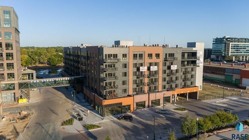 604-151 E 4th Pl Place, Sioux Falls, SD, 57104 | Card Image
