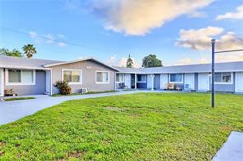 8-7421 Venetian St, Miramar, FL, 33023-2580 | Card Image