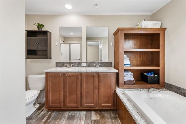 319 Berry Creek Dr, House other with 3 bedrooms, 2 bathrooms and null parking in Caldwell TX | Image 11