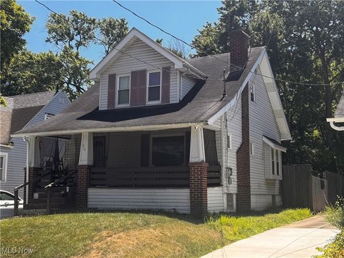 970 Hunt St, Akron, OH, 44306-2411 | Card Image