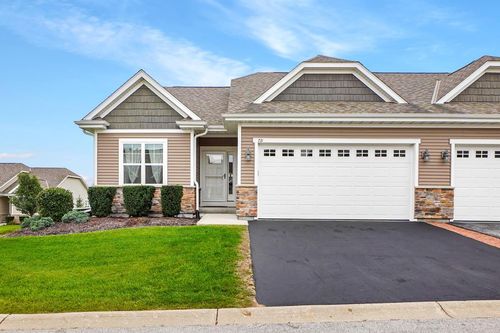 731 Keystone Drive, Waukesha, WI, 53189 | Card Image