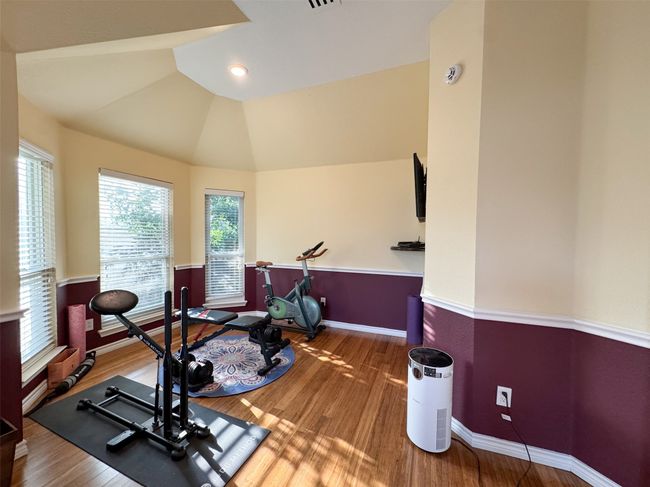 Primary Bedroom - Sitting Area | Image 15