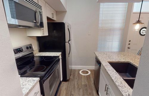 apt-205-2814 Nueces St, Austin, TX, 78705-3746 | Card Image