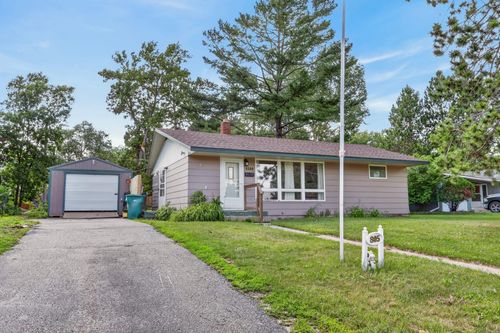 805 Willow Ln, Grand Rapids, MN, 55744-3943 | Card Image