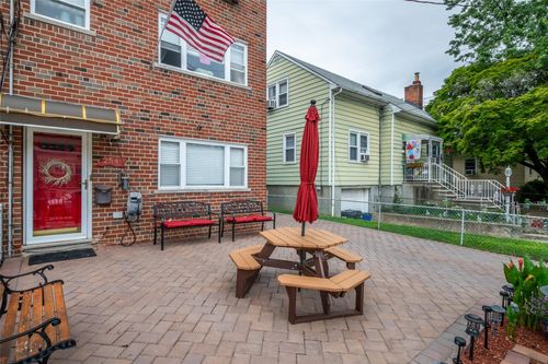 2549 Hollers Ave, Bronx, NY, 10475-1025 | Card Image