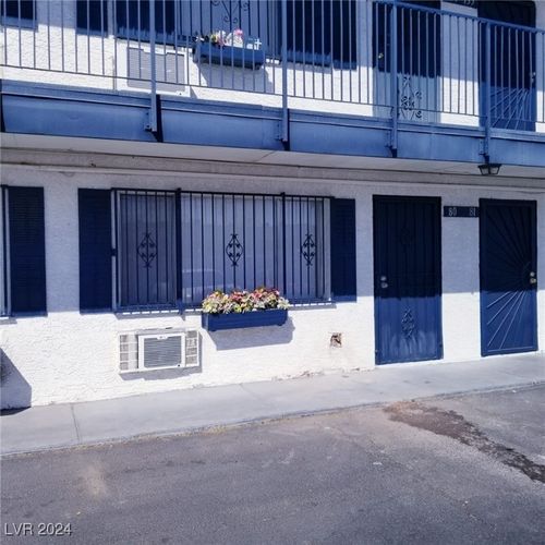 apt-80-4600 University Center Dr, Las Vegas, NV, 89119-6676 | Card Image