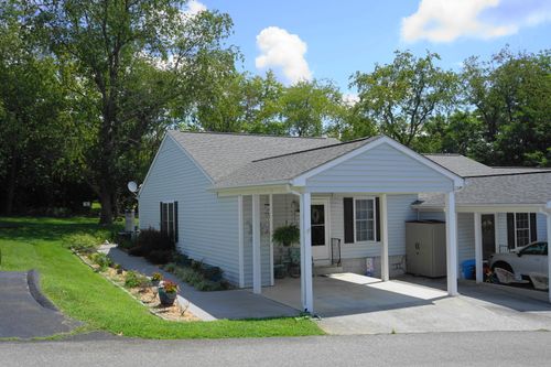 441 Tinkerview Dr, Cloverdale, VA, 24077-3005 | Card Image