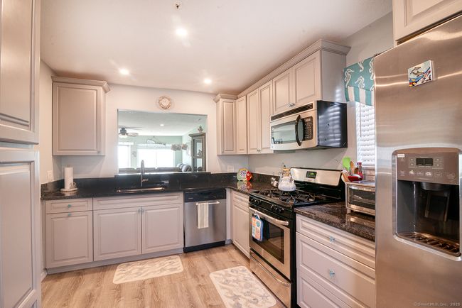 APT-306 - 1 Mansfield Grove Rd, Condo with 2 bedrooms, 2 bathrooms and null parking in East Haven CT | Image 11