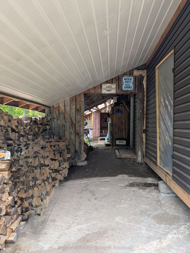 1408 Pearcely Rd, House other with 2 bedrooms, 1 bathrooms and 10 parking in Sundridge ON | Image 16