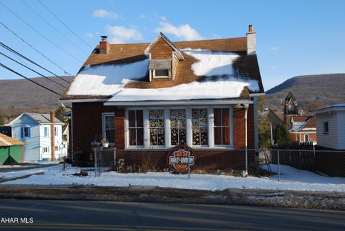 329331 E Walton Avenue, Altoona, PA, 16602 | Card Image