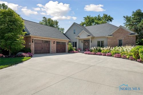 113 River Side Dr, Maumee, OH, 43537-3787 | Card Image