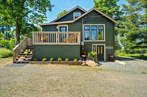 3838 Royston Rd, Royston, BC, V0R2V0 | Card Image